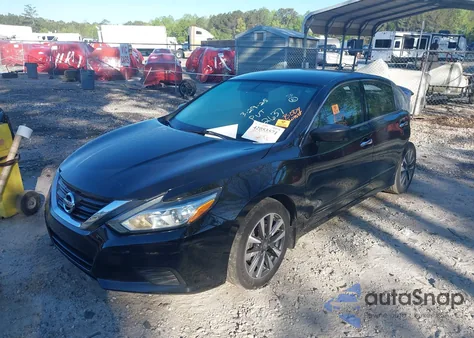 2017 Nissan Altima 2.5 S z USA, uszkodzony, nr VIN 1N4AL3AP9HC162637